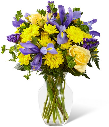 The FTD Cottage View Bouquet